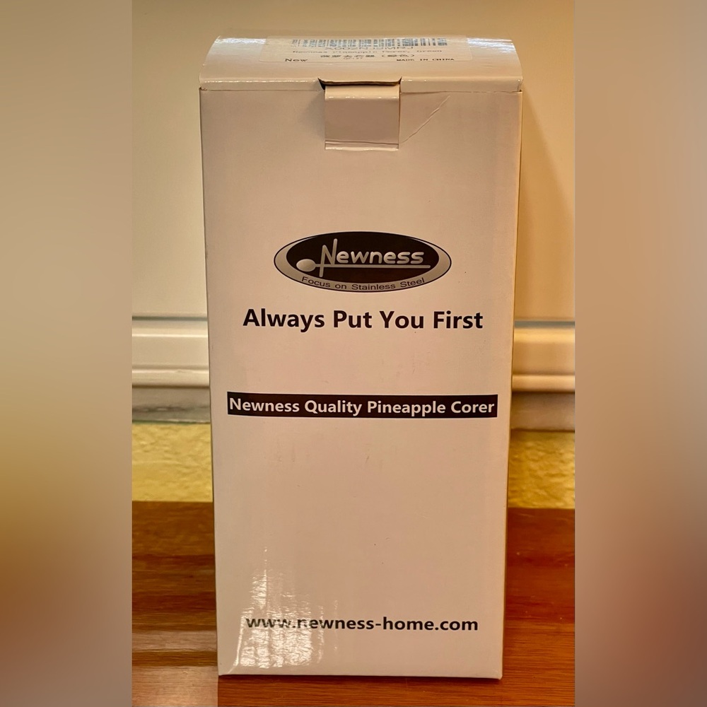 NWOT - Newness Quality Pineapple Corer
